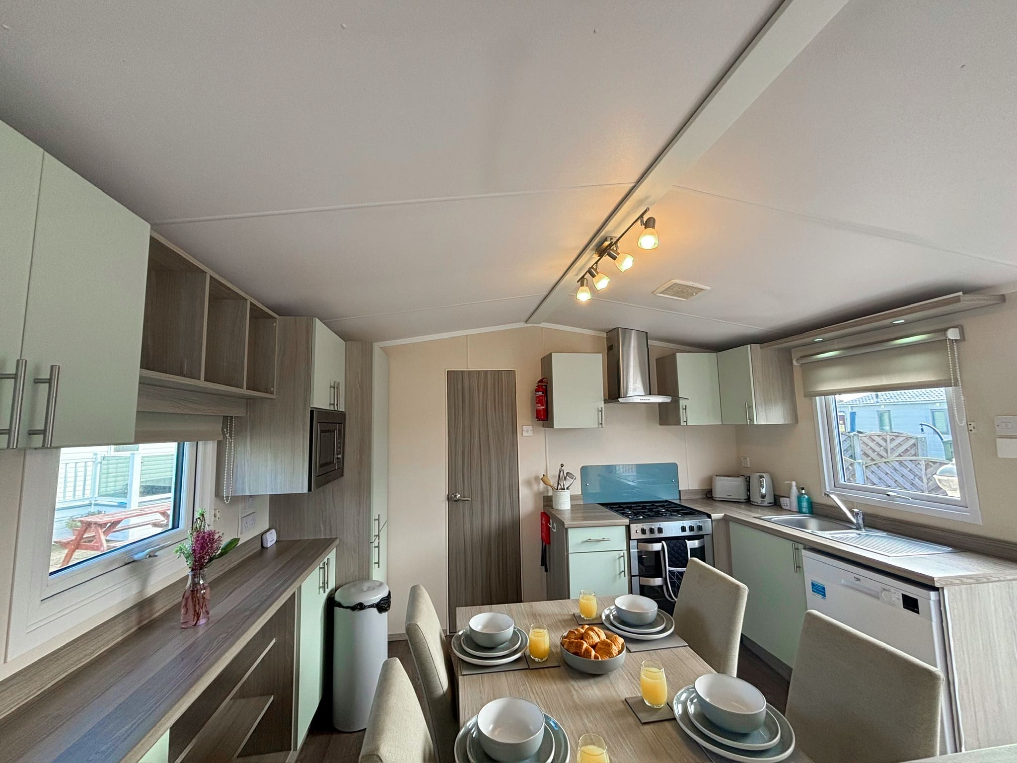 Holiday Rental Caravan at Patrington Haven Leisure Park